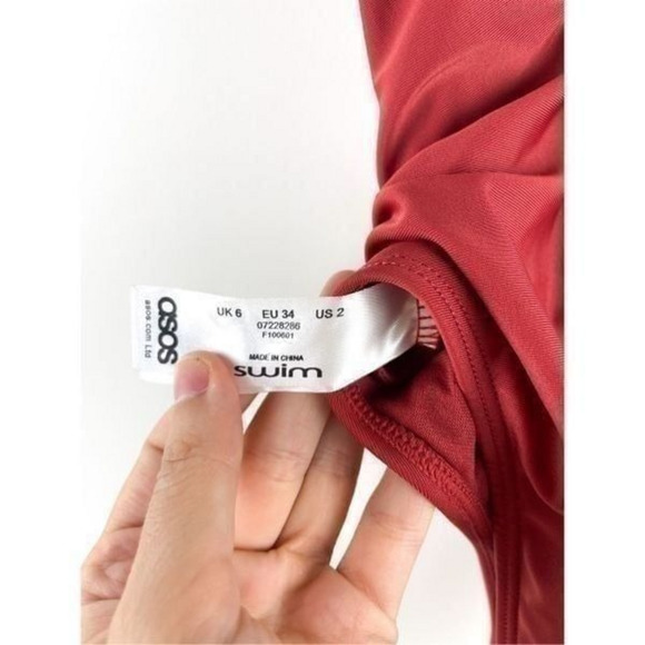 ASOS DESIGN Strappy Ring Back Swimsuit in Rust Plunge Size 2 XS - Picture 9 of 12